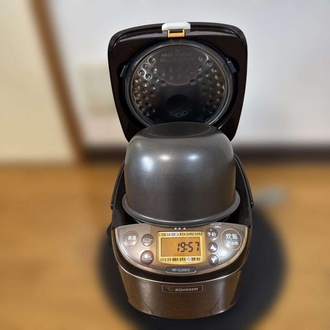 象印　IH3合炊飯器　NP-GK05　2022年製