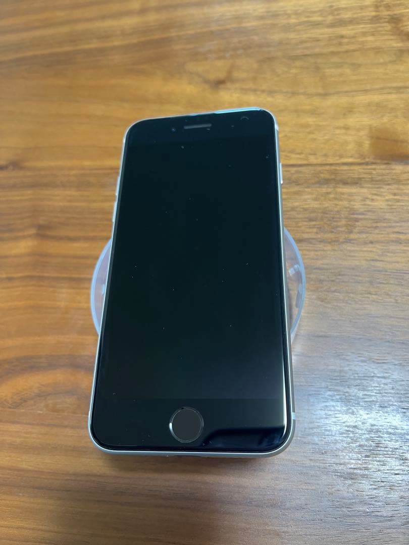iPhone se2 128g 純正バッテリー90%simロック無し