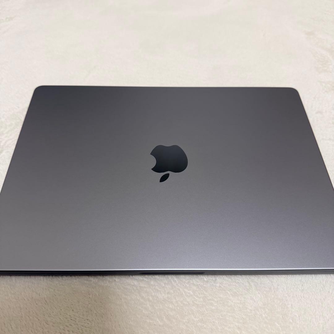 2021MacBookPro M1Pro 14インチA2442 MKGP3J/A