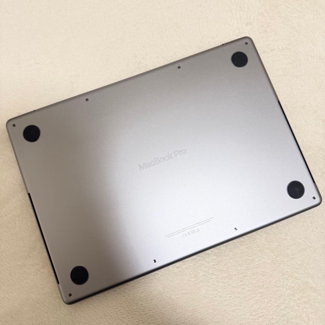 2021MacBookPro M1Pro 14インチA2442 MKGP3J/A