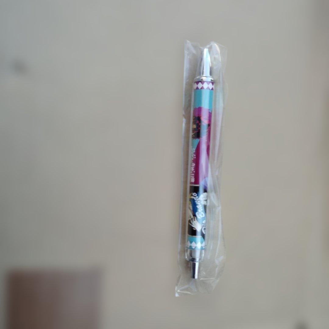 4 ジョジョの奇妙な冒険