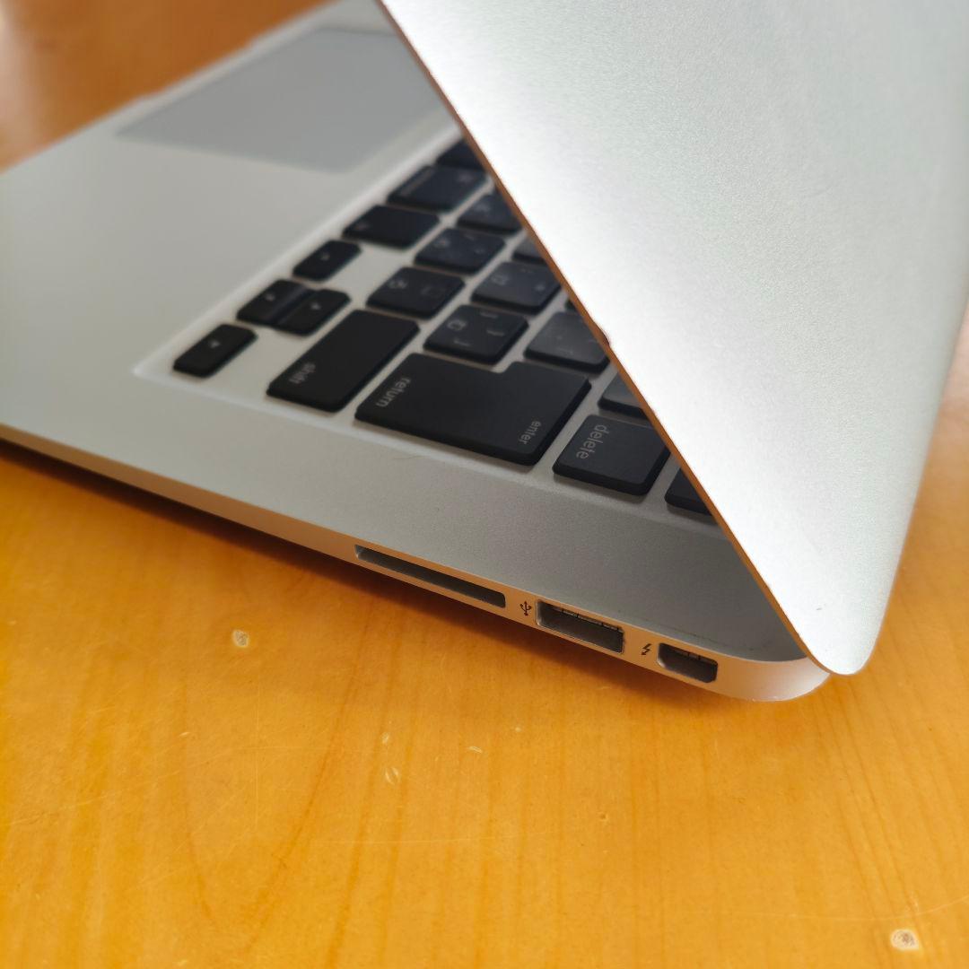 【バッテリー良好】Macbook Air 13インチ i5 8G 2015年