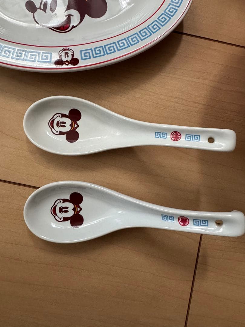 東京ディズニーリゾート ミッキー ラーメン皿、餃子皿、れんげ　セット