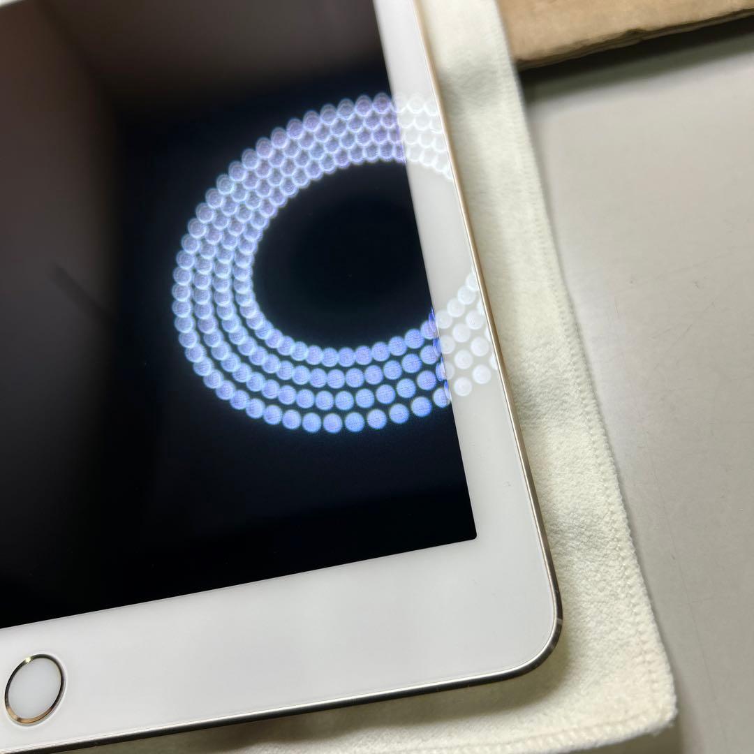 Apple iPad Air 2 Wi-Fi 64GB ゴールド