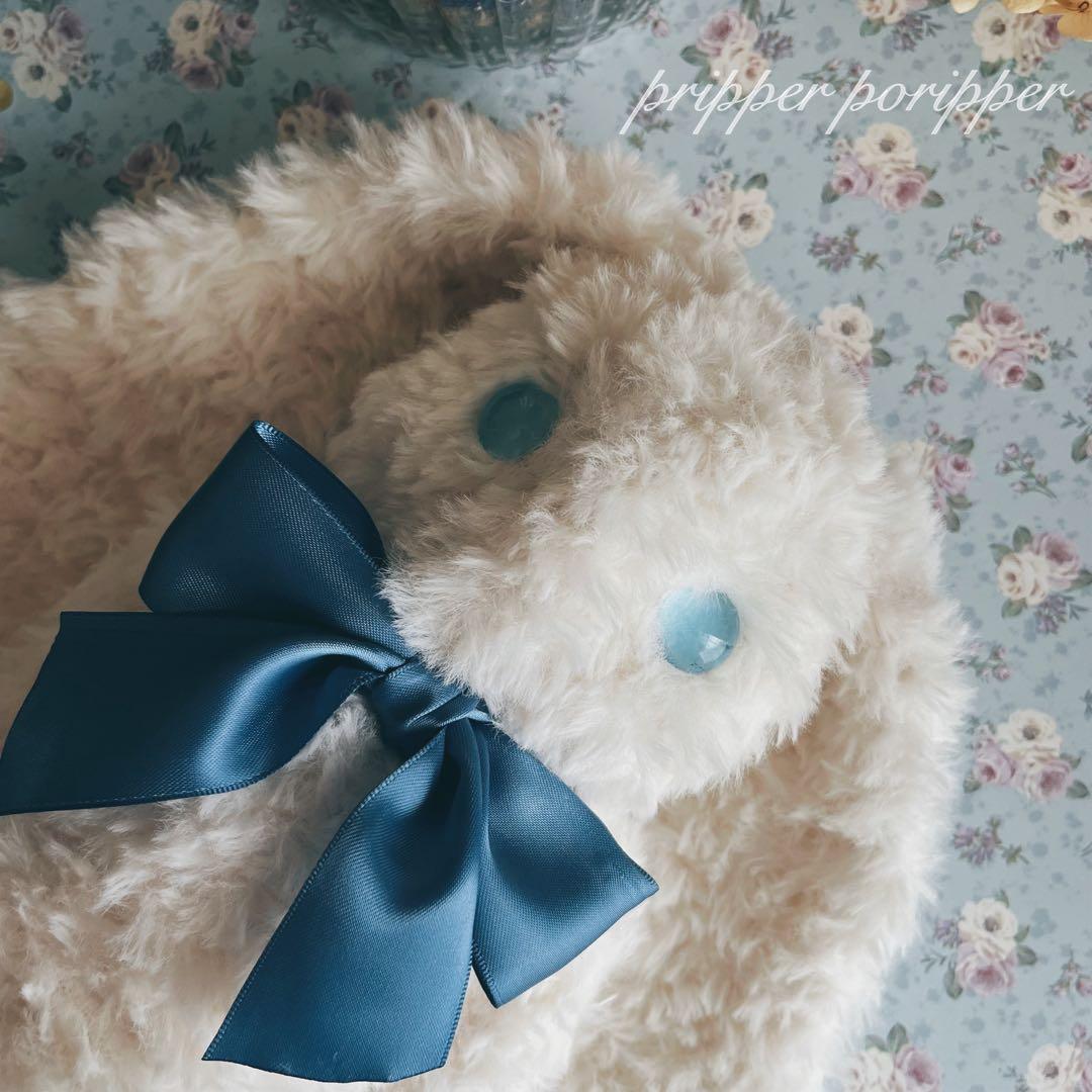 sample 硝子の瞳を持つ、しろうさぎのあみぐるみ　アートドール