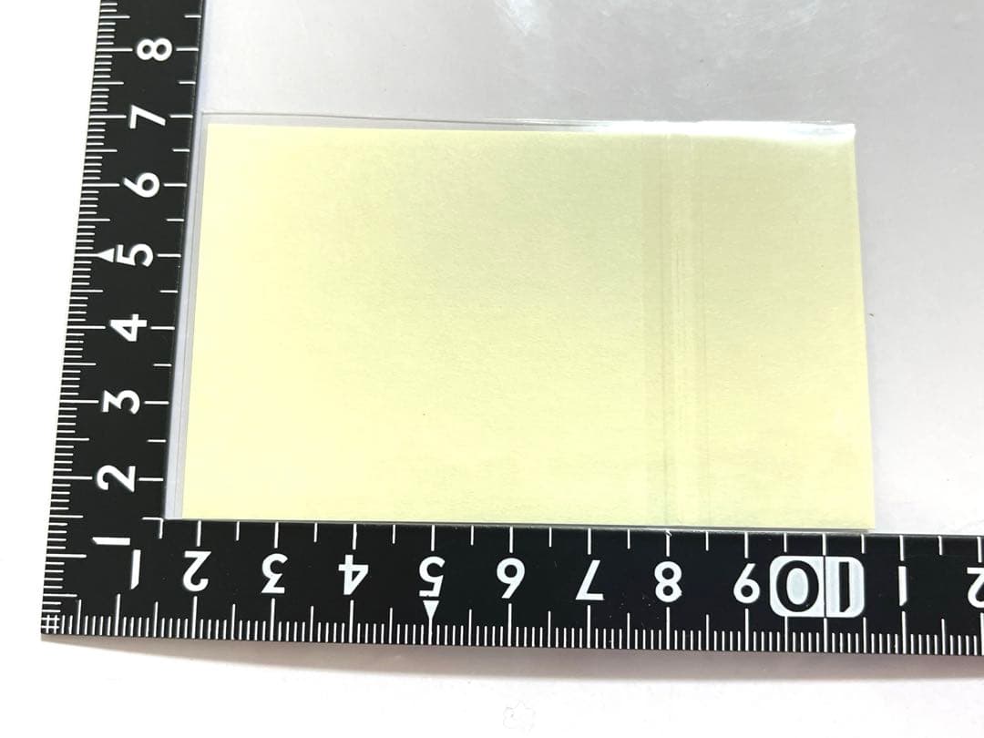 進撃の巨人　記憶への進撃　箔押しステッカー　ヘアゴム　B賞缶バッジ　リヴァイ