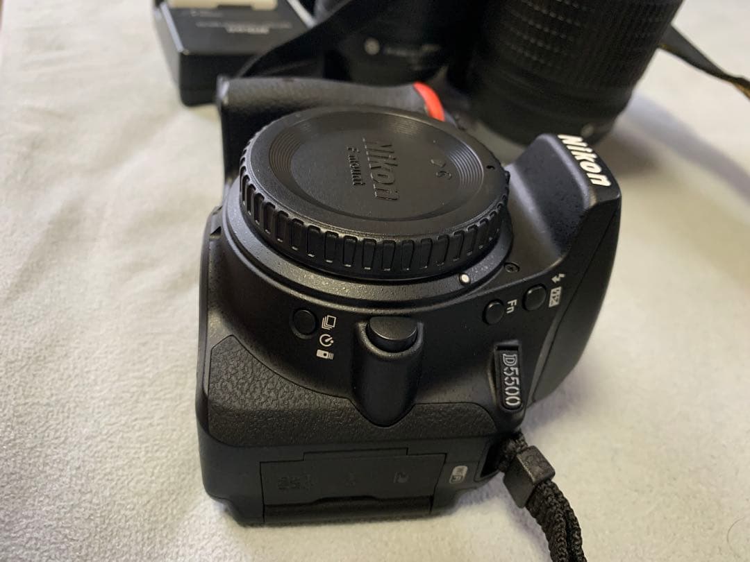 Nikon D5500 デジタル一眼レフカメラ