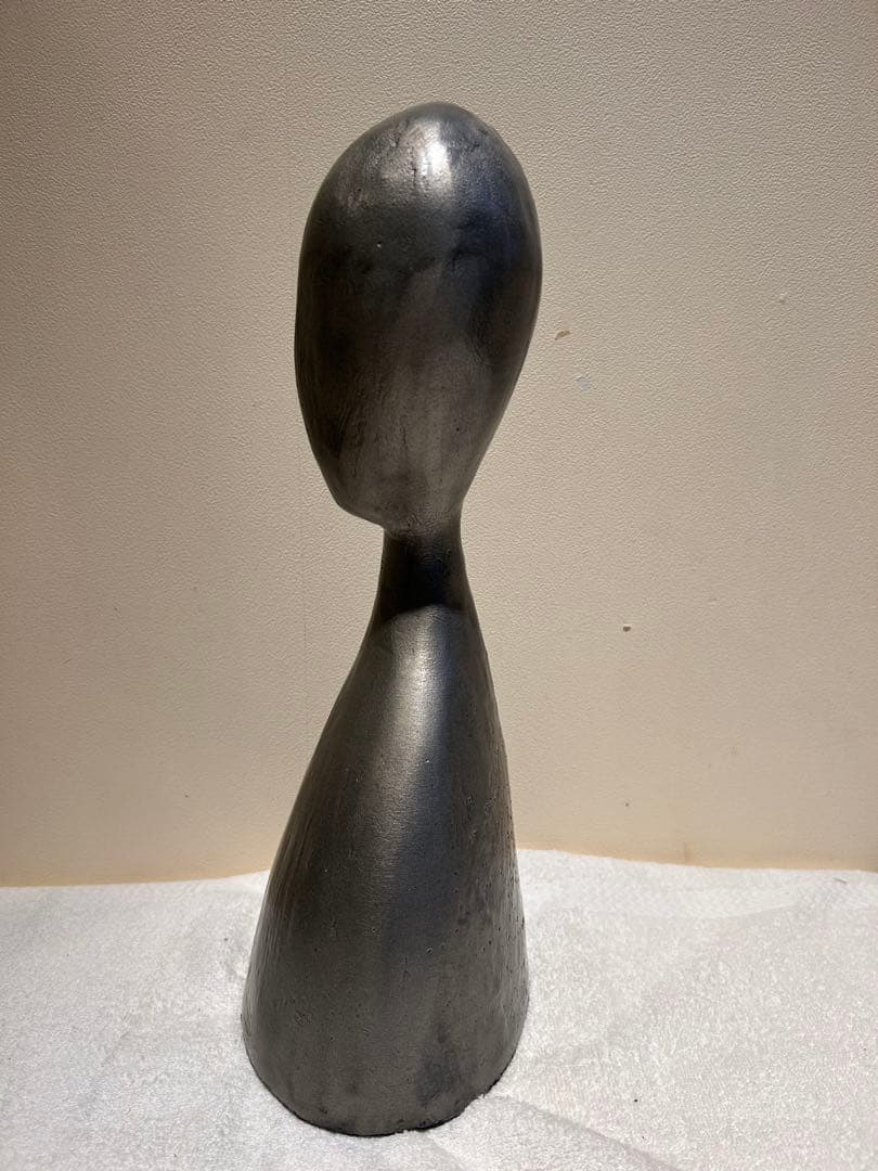 0123　人型オブジェ　インテリア　重量大　表面金属製　展示品