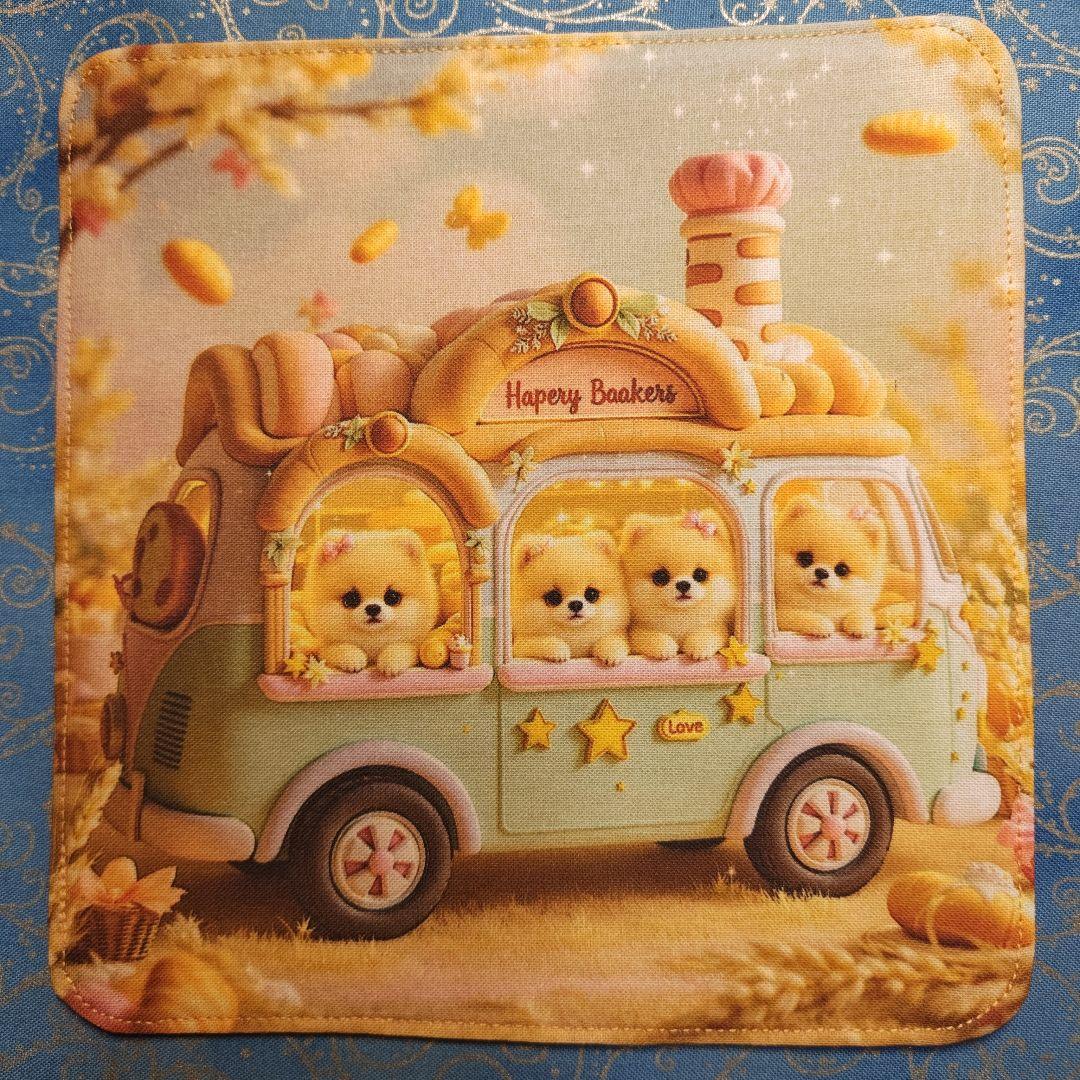 yourelia 937　4重ハンカチ　女の子　ポメラニアン柄　18枚