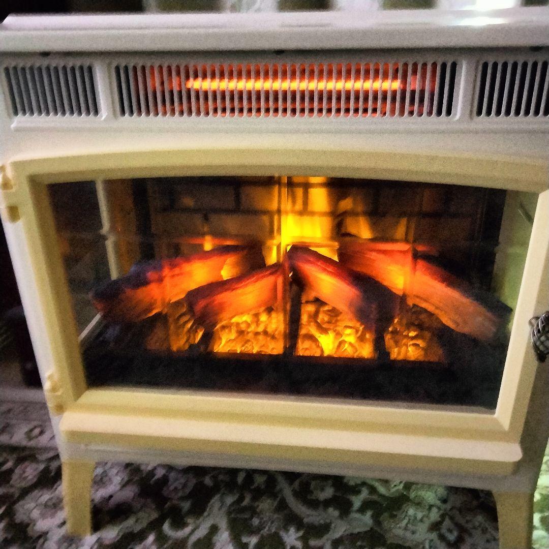 暖炉型ファンヒーターアイボリー QVC美品リモコン、取説付き動作確認済