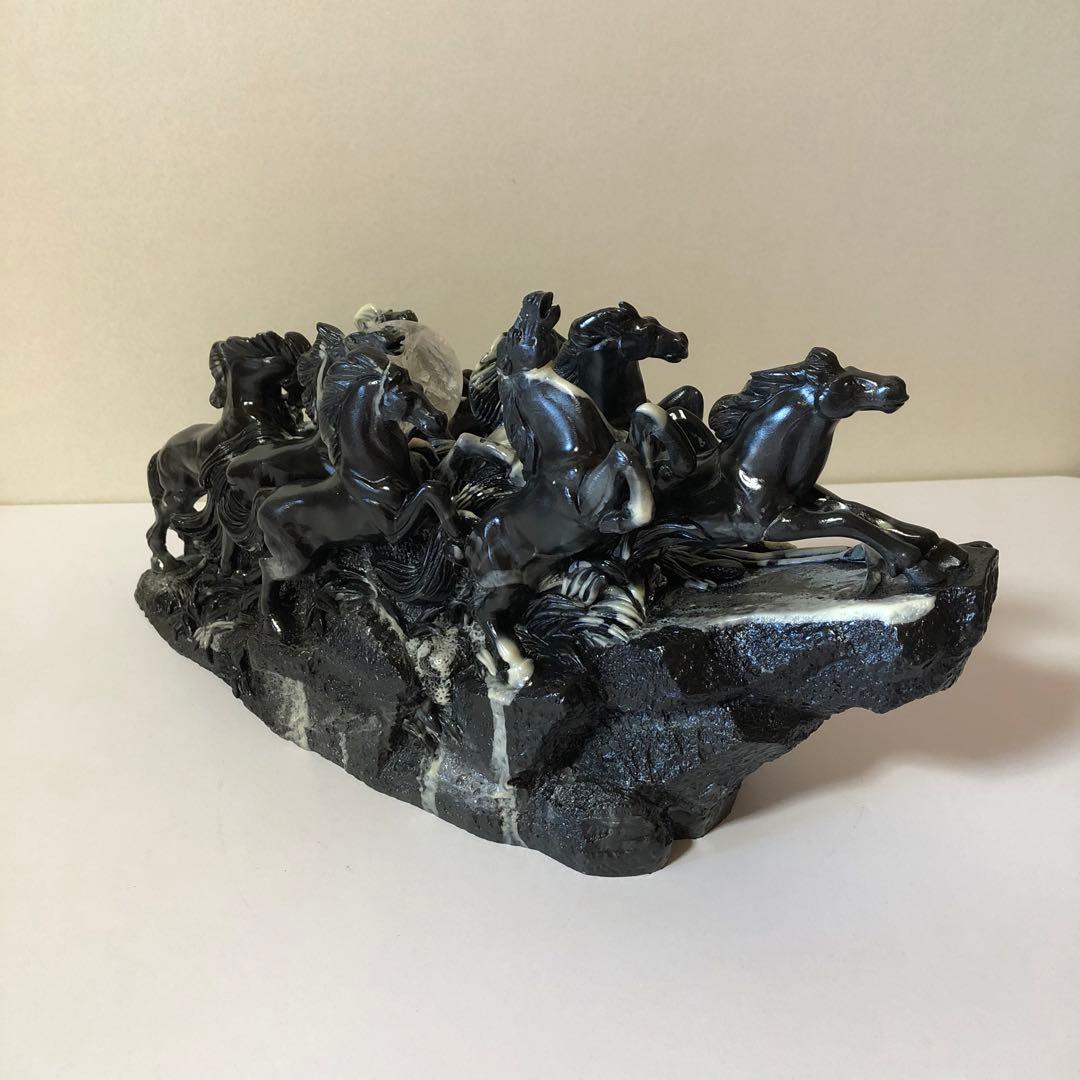 うまくいく　置物　馬　黒　B 2026 午年　新年