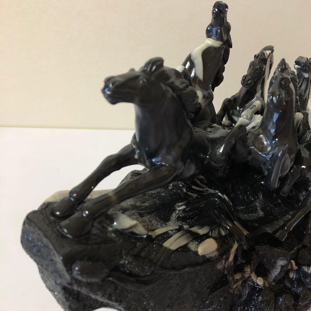 うまくいく　置物　馬　黒　B 2026 午年　新年