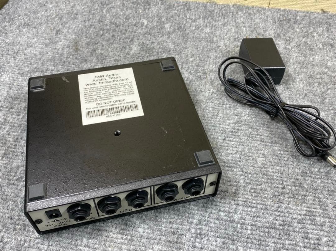 1218* FMR AUDIO RNC1773E コンプレッサー