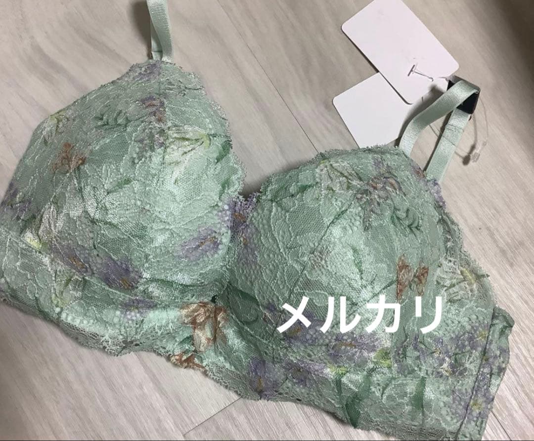 与田祐希 着用 ランジェリー 下着 セット 乃木坂46