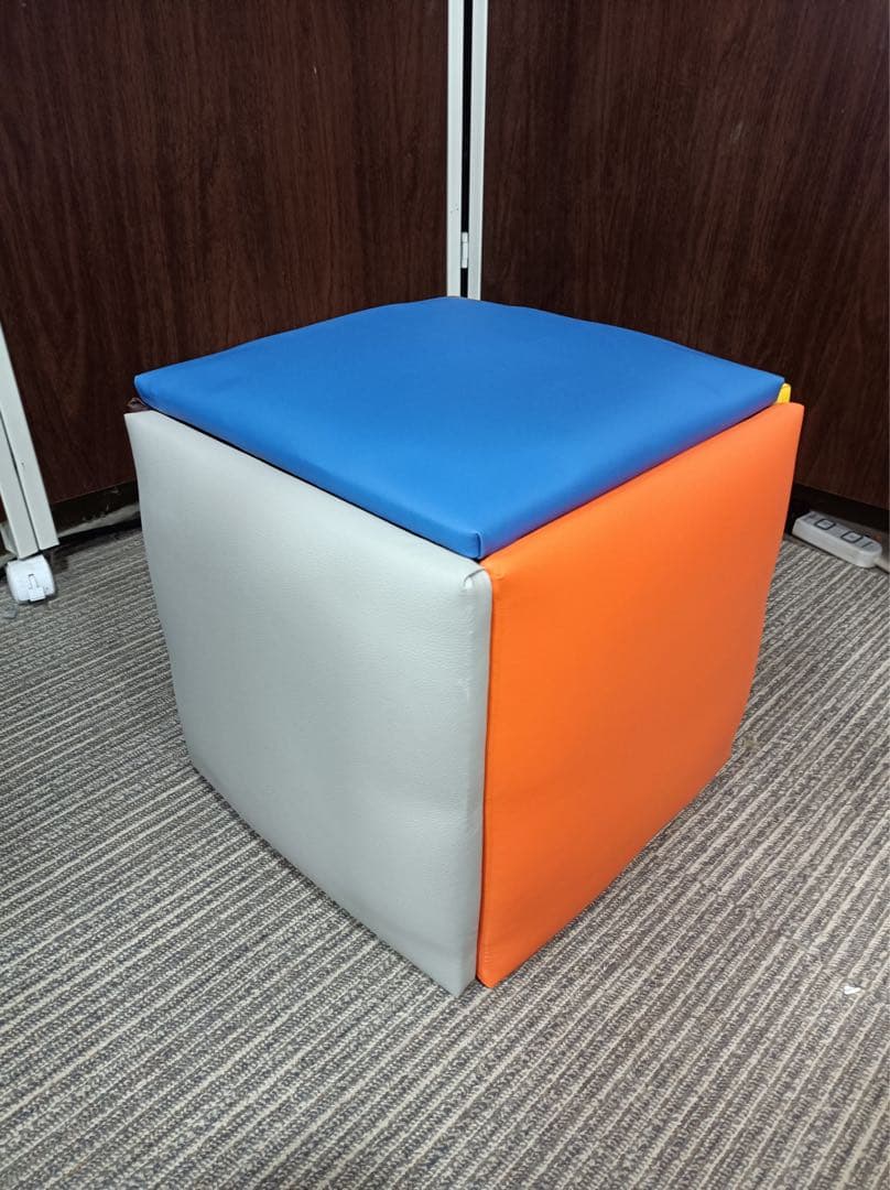 八6679【未使用品】5in1 スツールチェア　5色