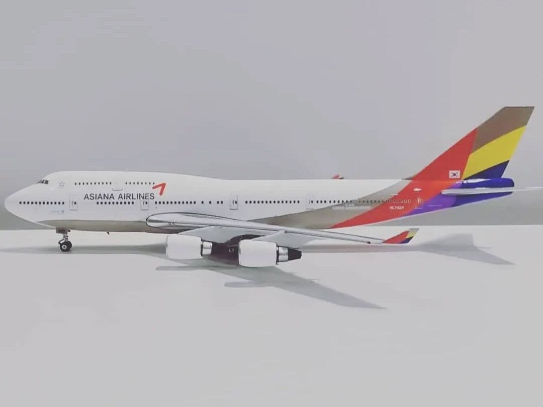 アシアナ航空　B 747-400 1/400