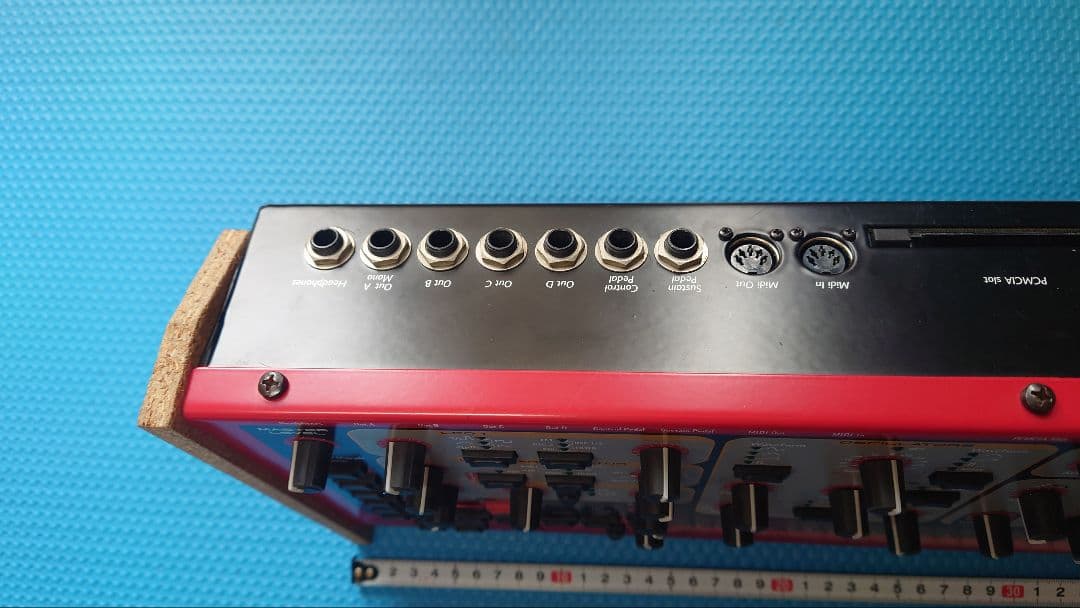 【自作スタンド付き】Clavia Nord Rack 2 　シンセサイザー
