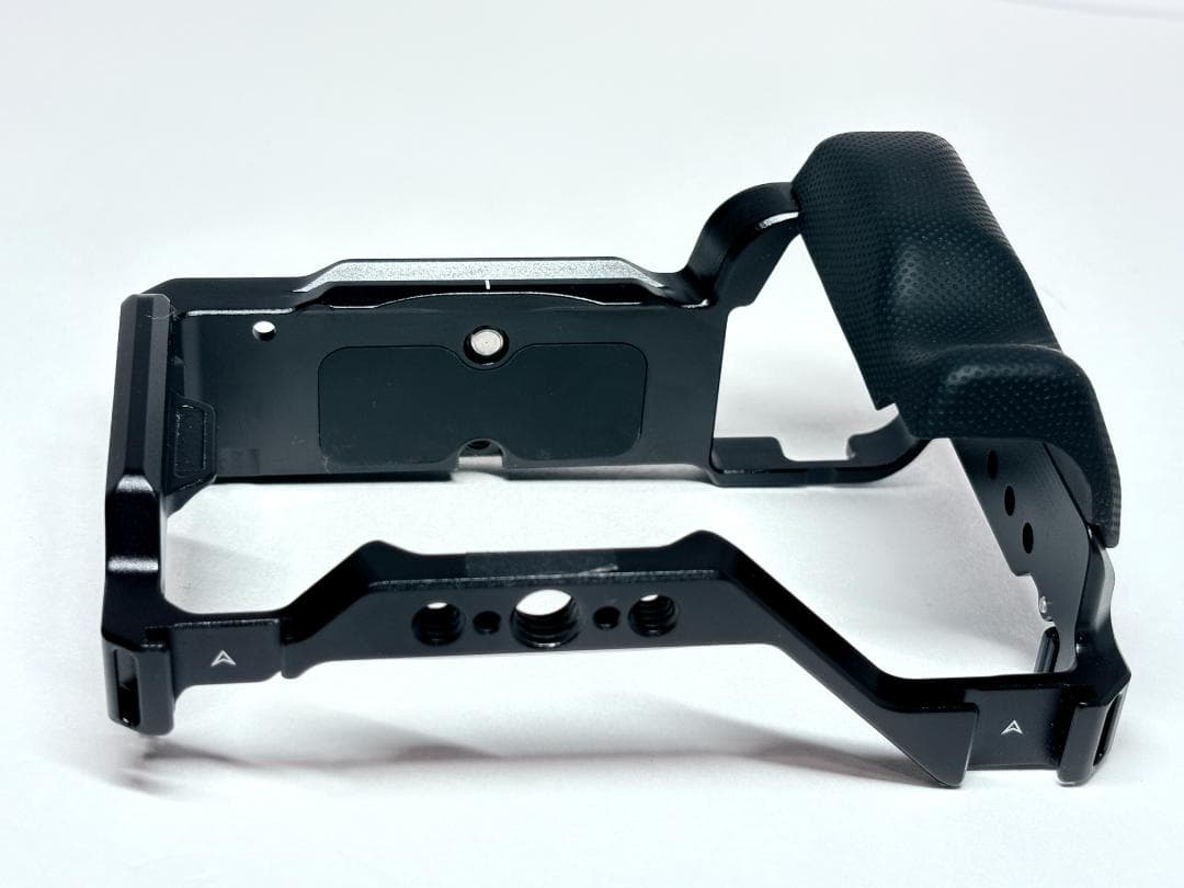 元箱付き SmallRig カメラケージ 4257 ZV-E1用