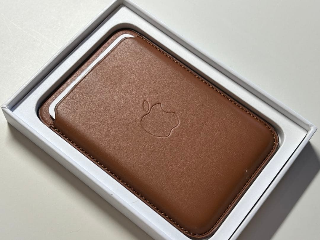 【美品】純正 MagSafe対応 iPhoneレザーウォレット・サドルブラウン③