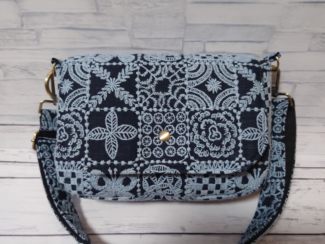 forest tile　navy ミナペルホネン カバーバッグ