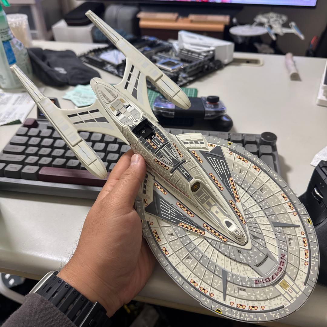 【中古品】バンダイ スタートレック USSエンタープライズ NCC-1701-E