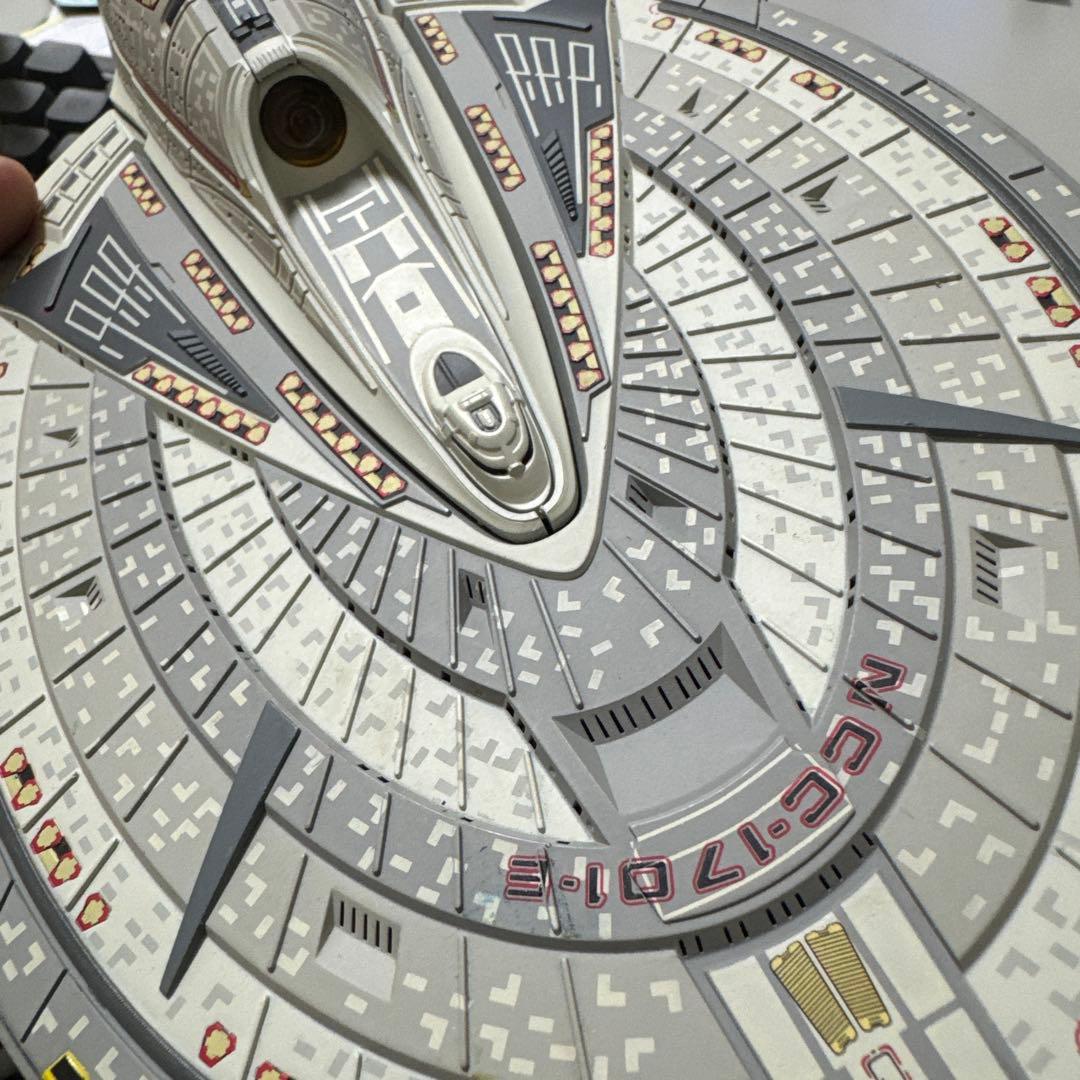 【中古品】バンダイ スタートレック USSエンタープライズ NCC-1701-E