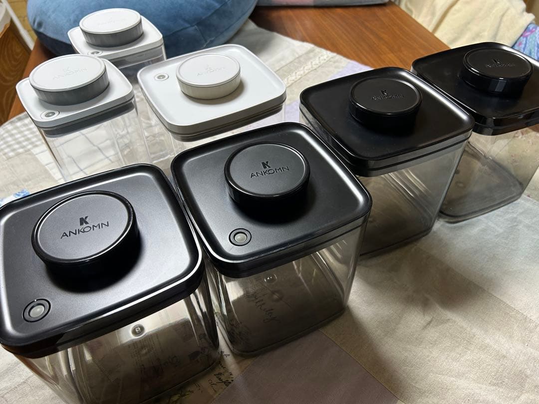 真空保存容器　2.4㍑ ×２個❷　ターンシール　UVカット