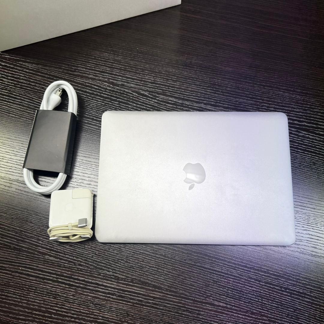 2014 i7 MacBookAir 13インチ　121GB
