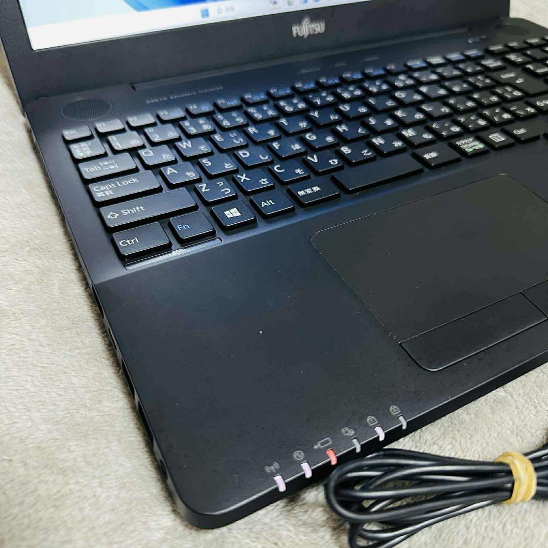 S121 FujitsuノートパソコンWEBカメラSSD第7世代Window11