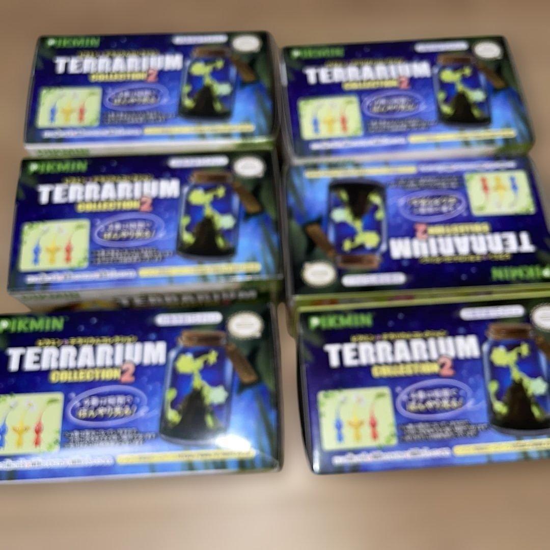 ピクミン テラリウムコレクション2 外箱の部分に破れあり。