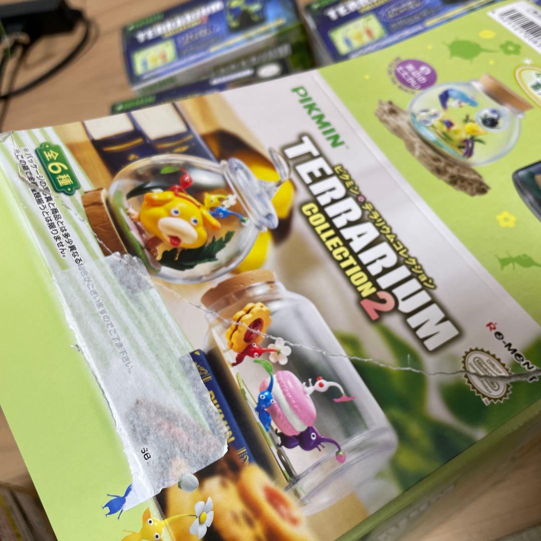 ピクミン テラリウムコレクション2 外箱の部分に破れあり。