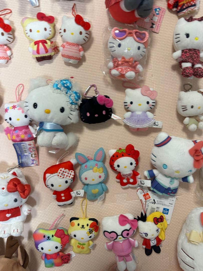 ハローキティ ぬいぐるみ・マスコット コレクション　78個