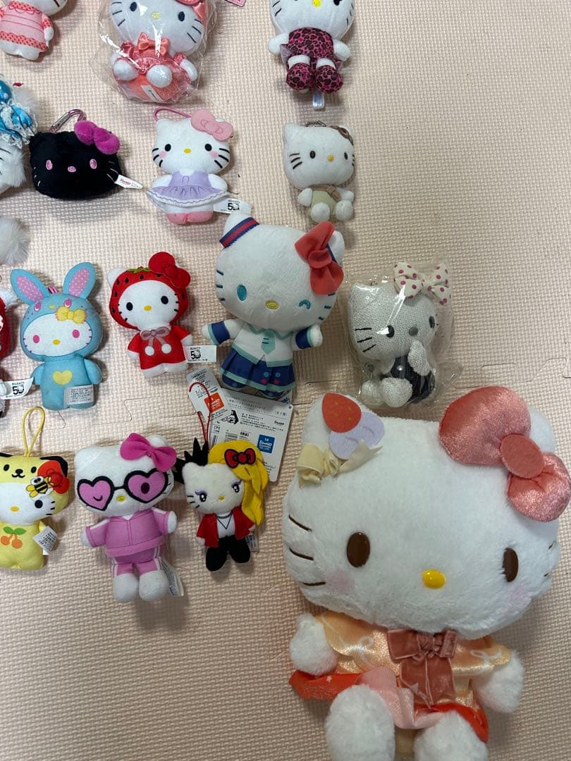 ハローキティ ぬいぐるみ・マスコット コレクション　78個