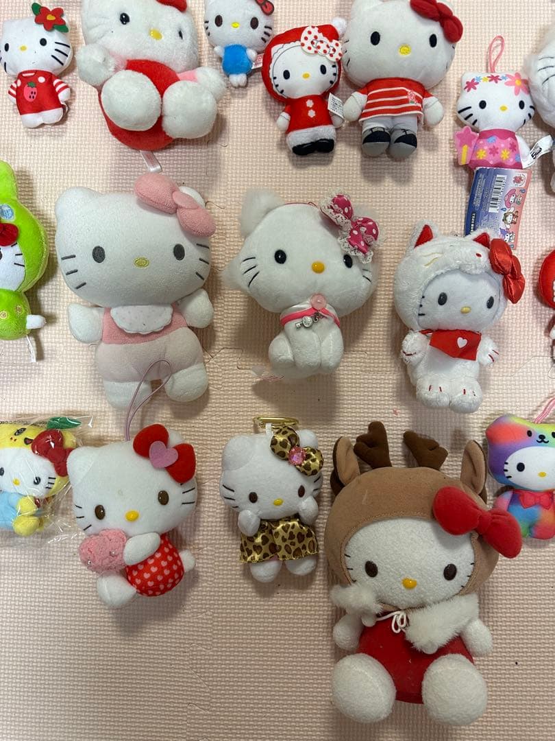 ハローキティ ぬいぐるみ・マスコット コレクション　78個