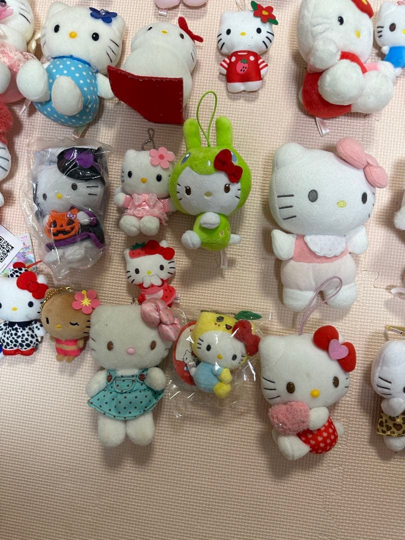ハローキティ ぬいぐるみ・マスコット コレクション　78個