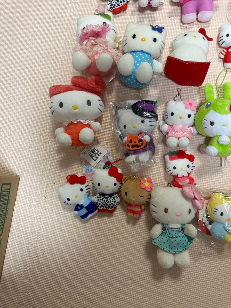 ハローキティ ぬいぐるみ・マスコット コレクション　78個