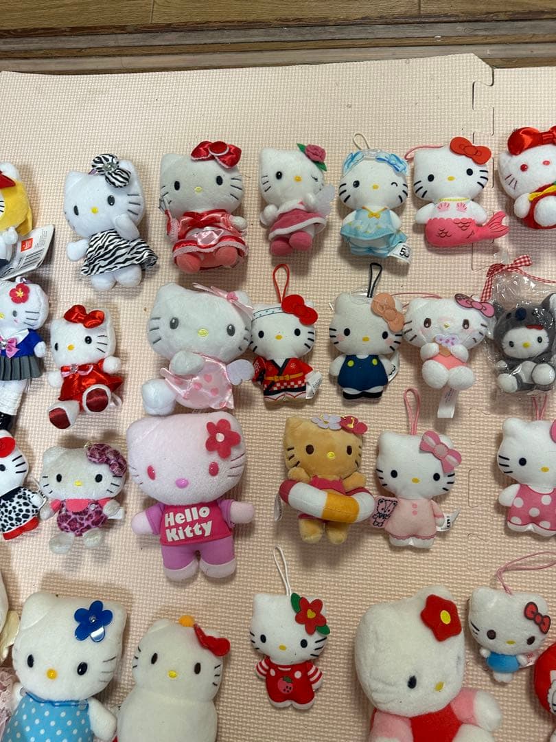 ハローキティ ぬいぐるみ・マスコット コレクション　78個