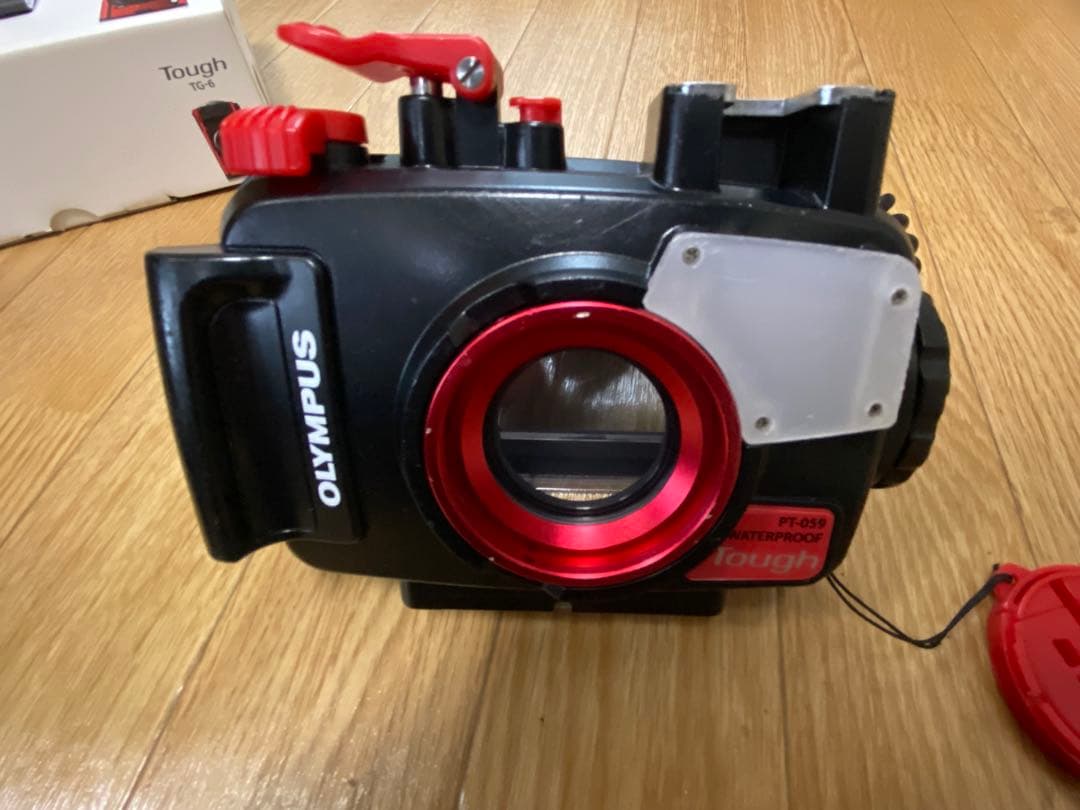 セット　オリンパス Tough TG-6 と防水プロテクター PT-059