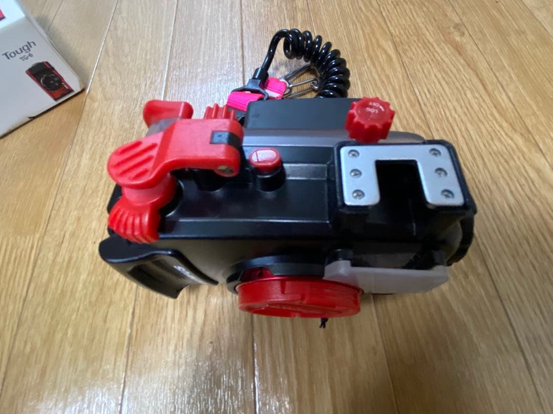 セット　オリンパス Tough TG-6 と防水プロテクター PT-059