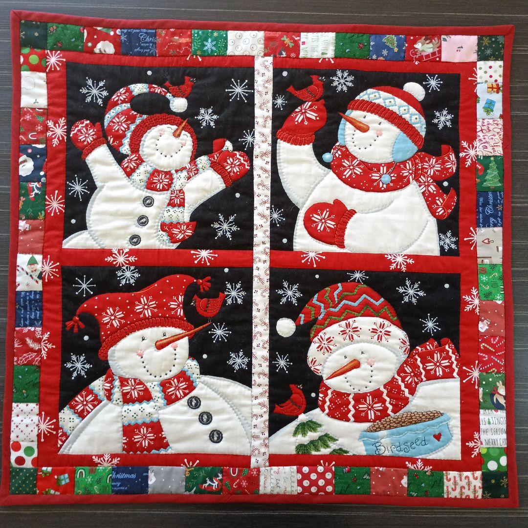 スノーマン4パネル&パッチワークキルトタペストリー　ハンドメイド