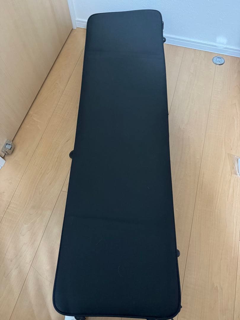 紅木　金細　津軽三味線　二本溝　子持ち綾杉　ケース付き