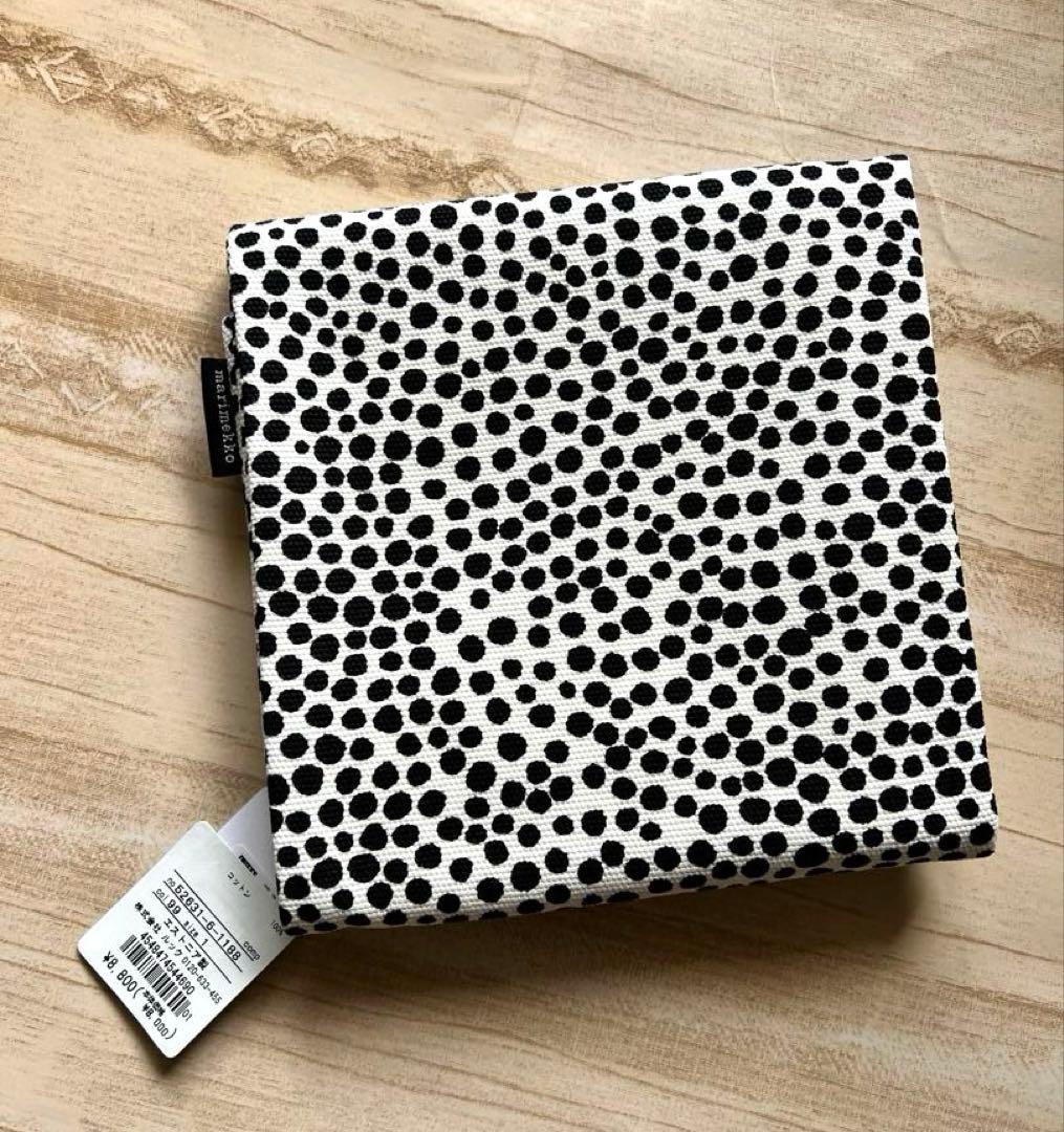 ◆新品未使用◆マリメッコ　marimekko クッションカバー　ピルプトパルプト