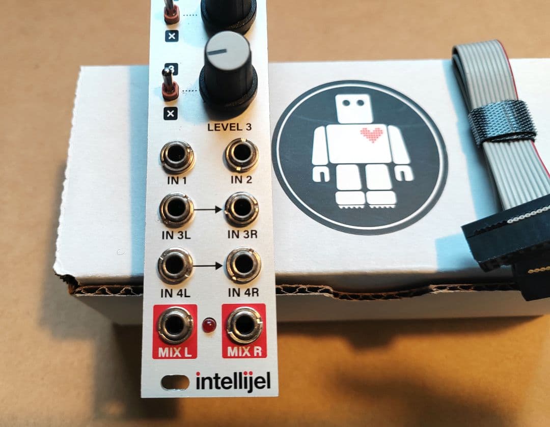 Intellijel Mixup モジュラーシンセサイザー