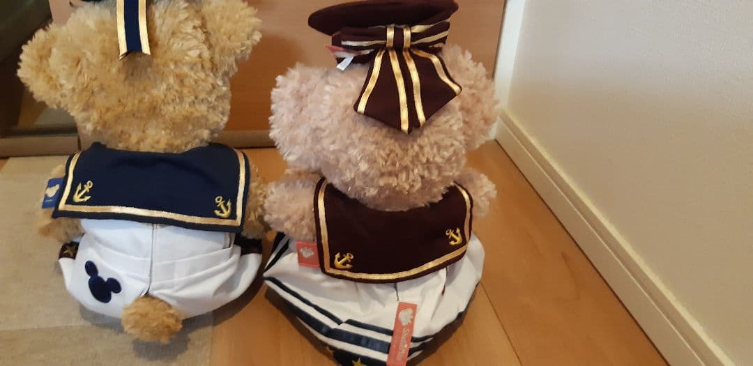 ダッフィーとシェリーメイ セーラー服&30周年Tシャツ ぬいぐるみ