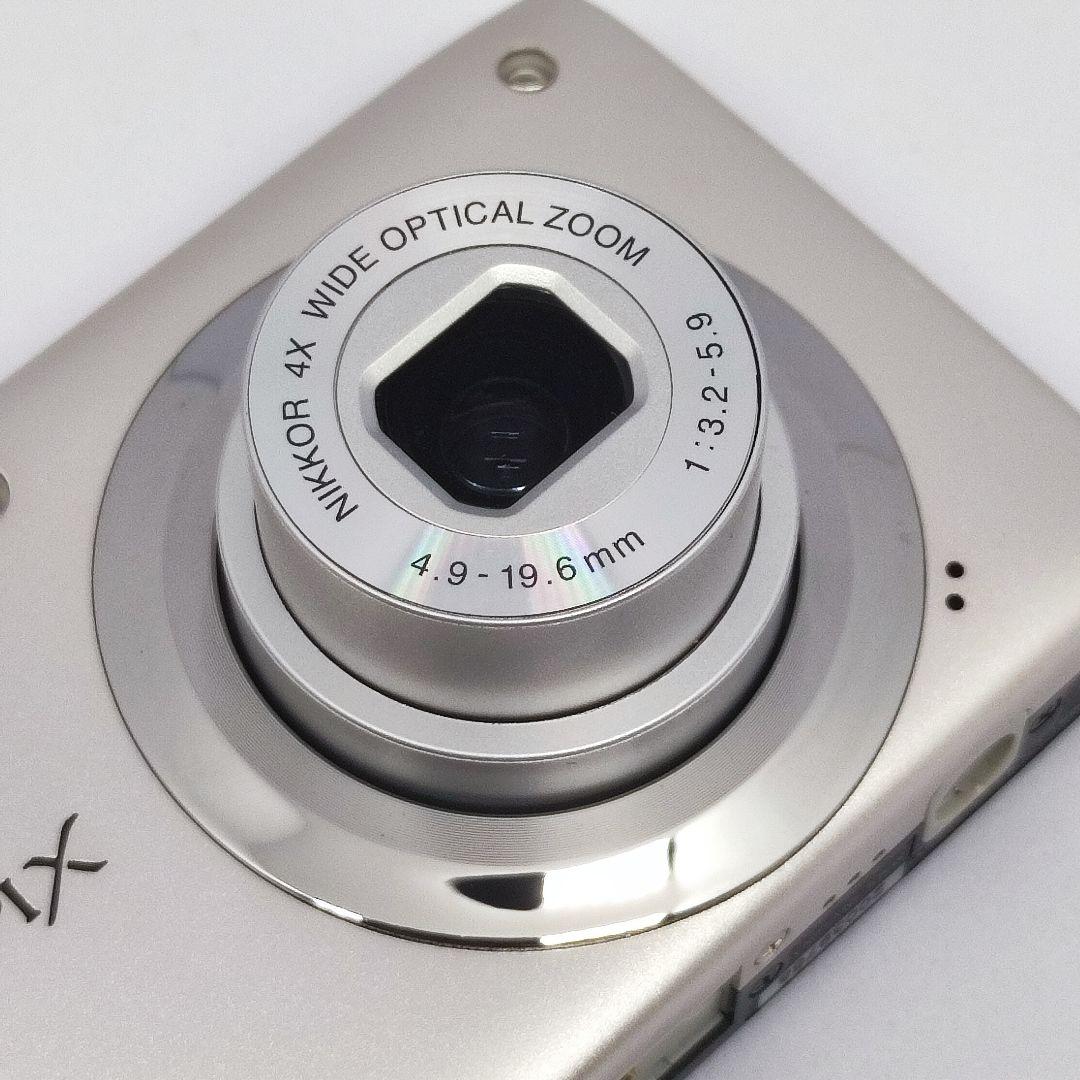 Nikon ニコン COOLPIX S3000 コンパクトカメラ デジタルカメラ