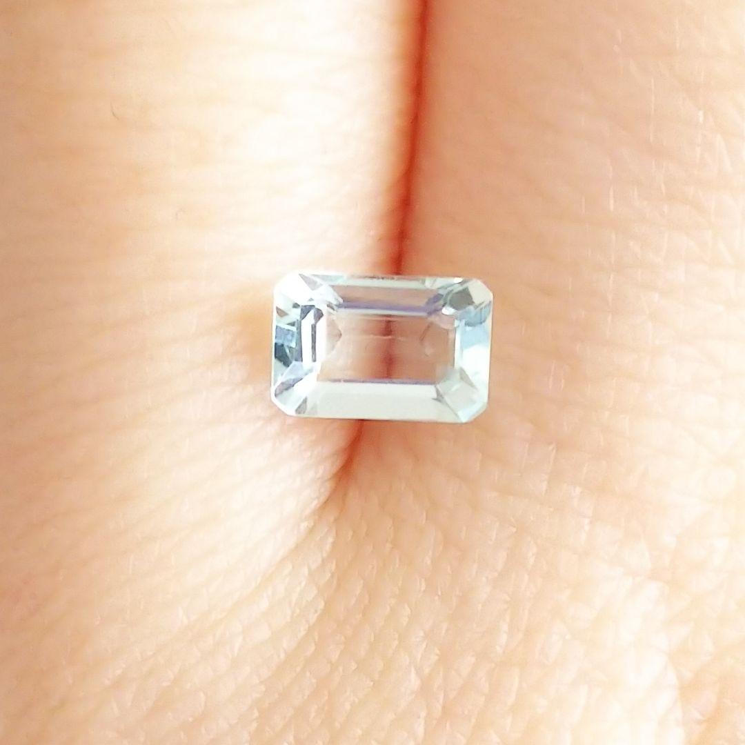 ミントベリル    オクタゴン(エメラルドカット)    0.48ct