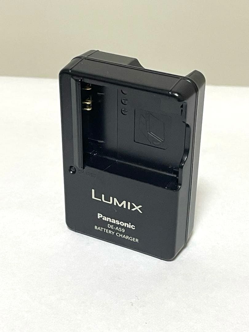 デジタルカメラ　LUMIX FX60 ジャンク