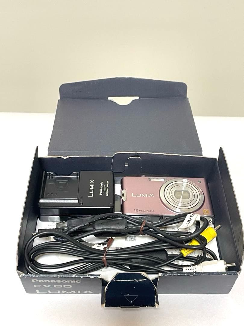 デジタルカメラ　LUMIX FX60 ジャンク