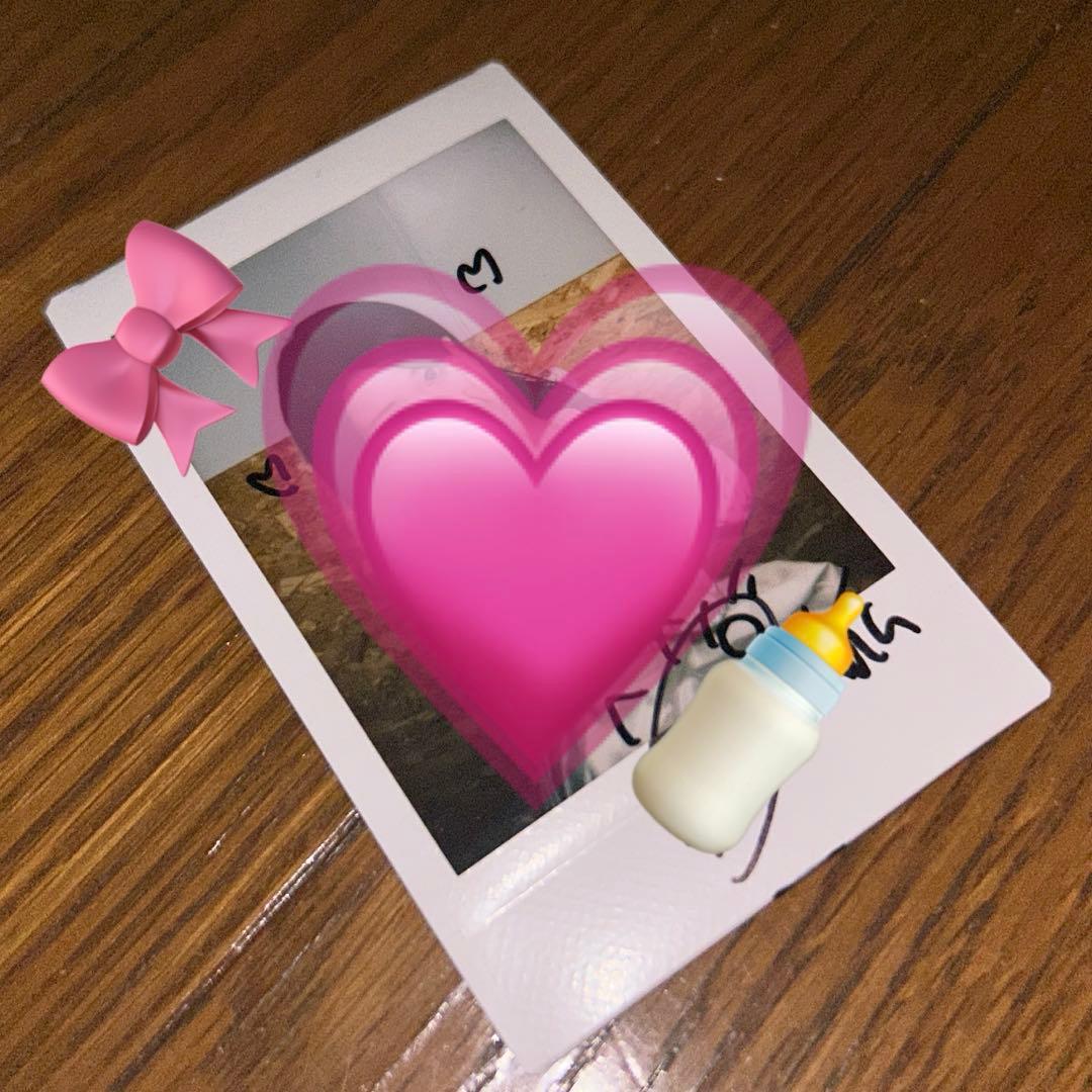 QWER VVIP 抽選 特典 サイン チェキ ヒナ