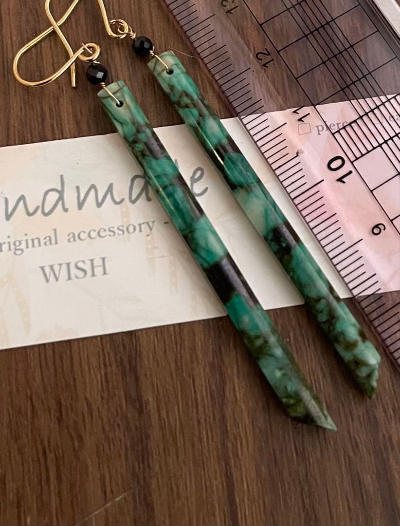 一点物 かっこいいクリソコラスリムロングのピアスチャーム